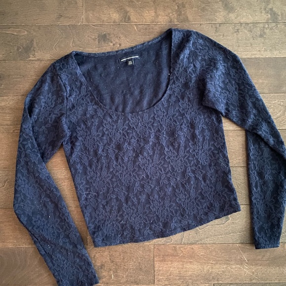 SOLD- Lace American Eagle long sleeve top - Picture 1 of 3